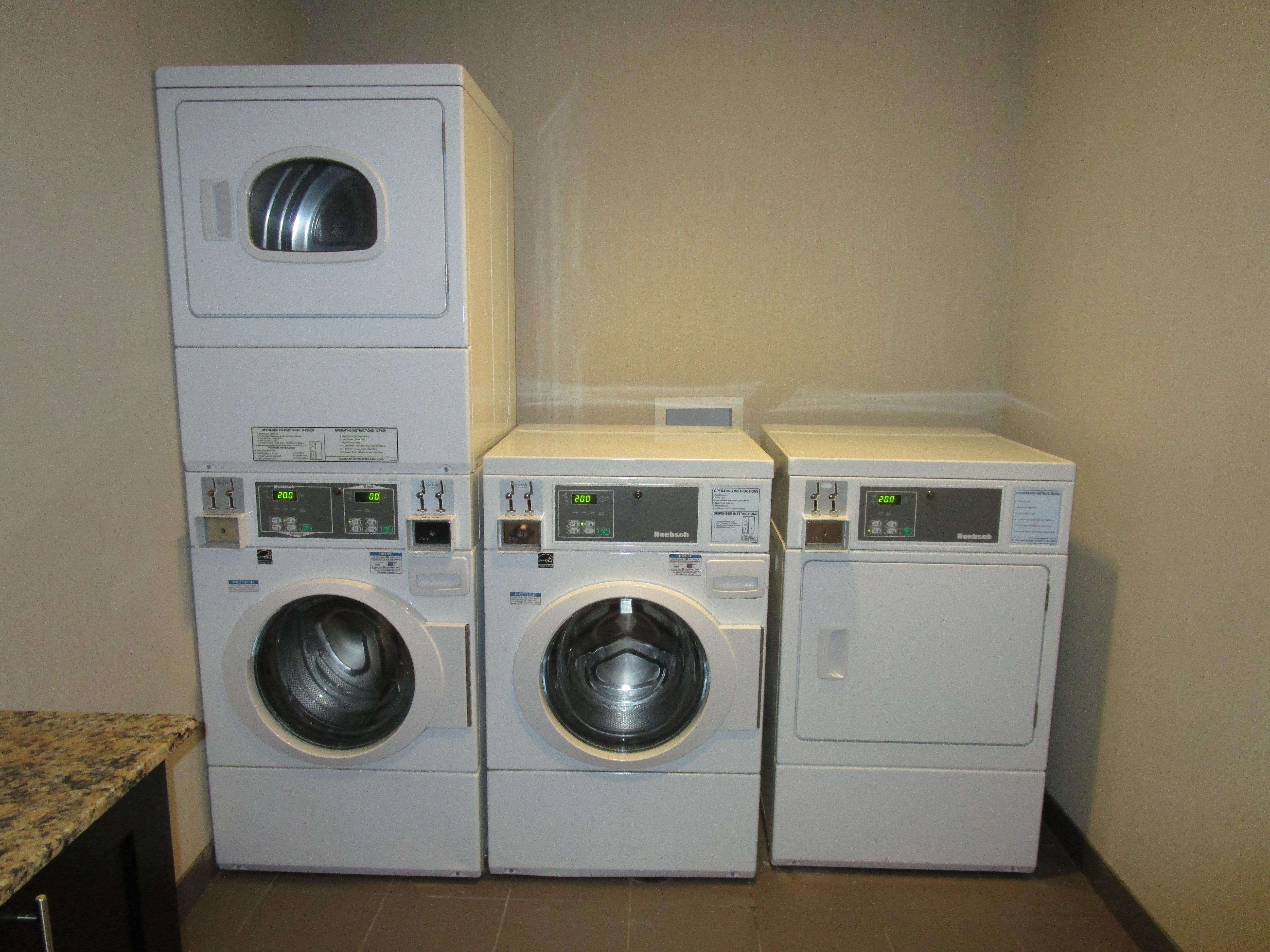 Chateau Inn & Suites Bonnyville מראה חיצוני תמונה
