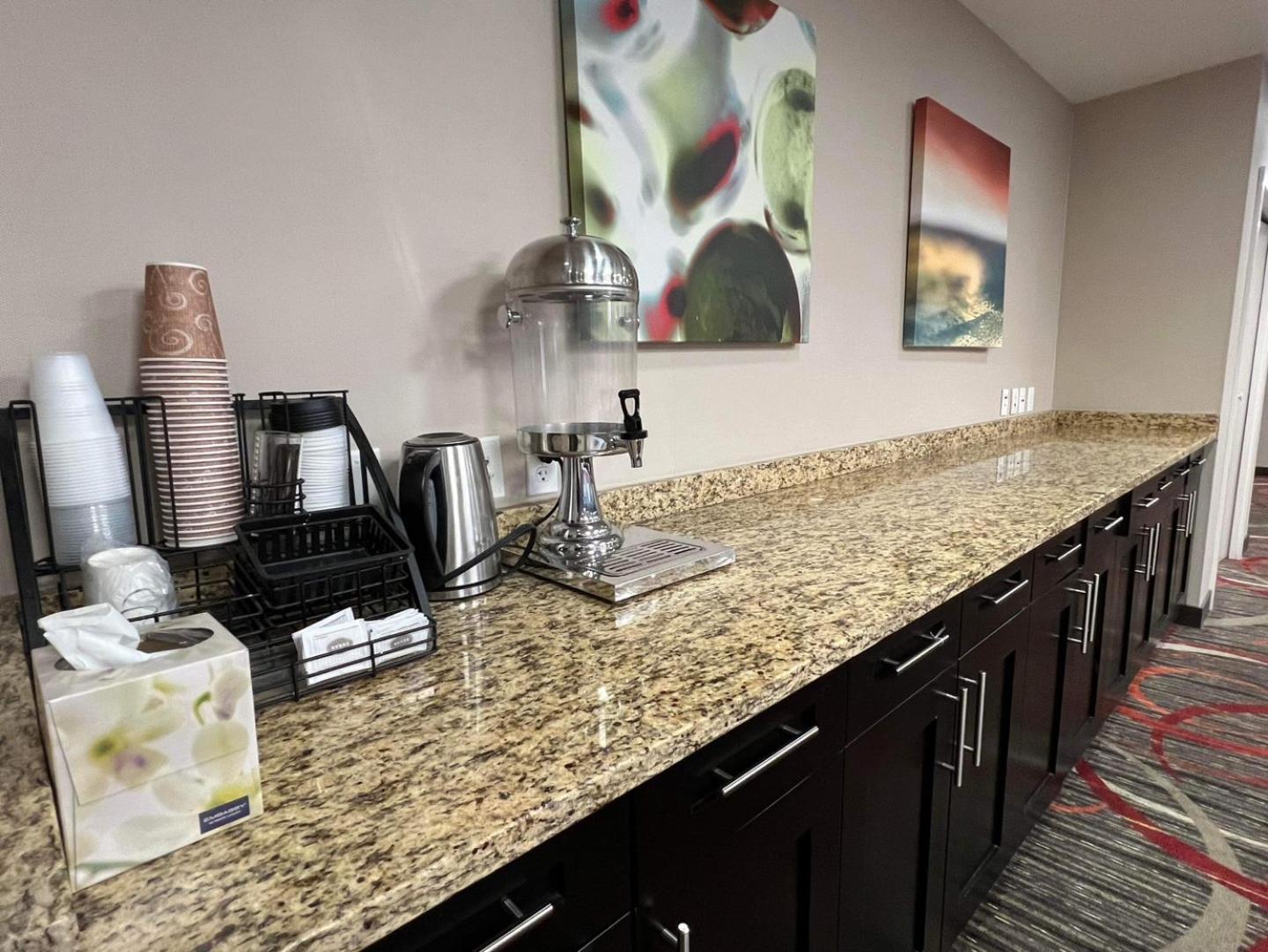 Chateau Inn & Suites Bonnyville מראה חיצוני תמונה