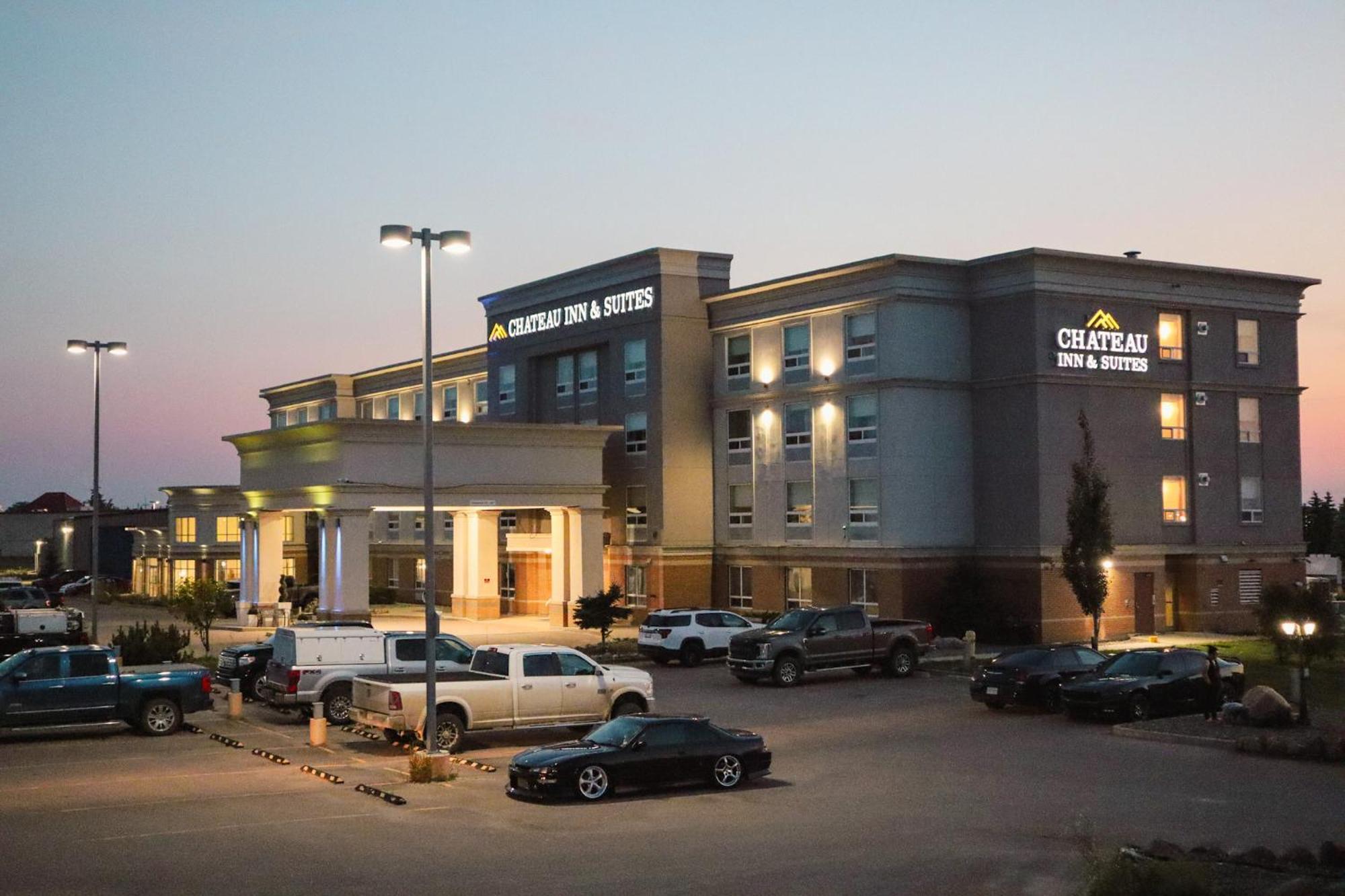Chateau Inn & Suites Bonnyville מראה חיצוני תמונה
