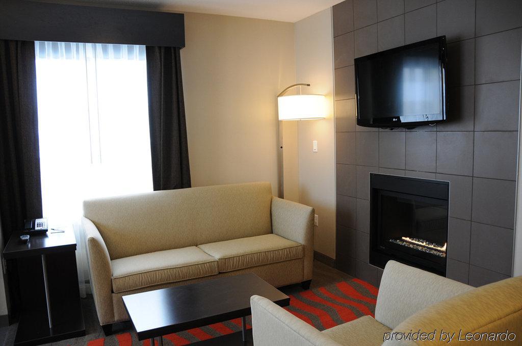 Chateau Inn & Suites Bonnyville מראה חיצוני תמונה
