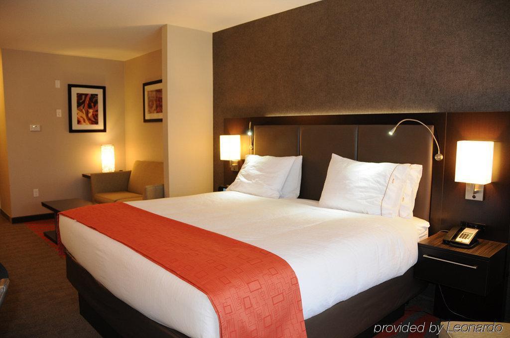 Chateau Inn & Suites Bonnyville מראה חיצוני תמונה